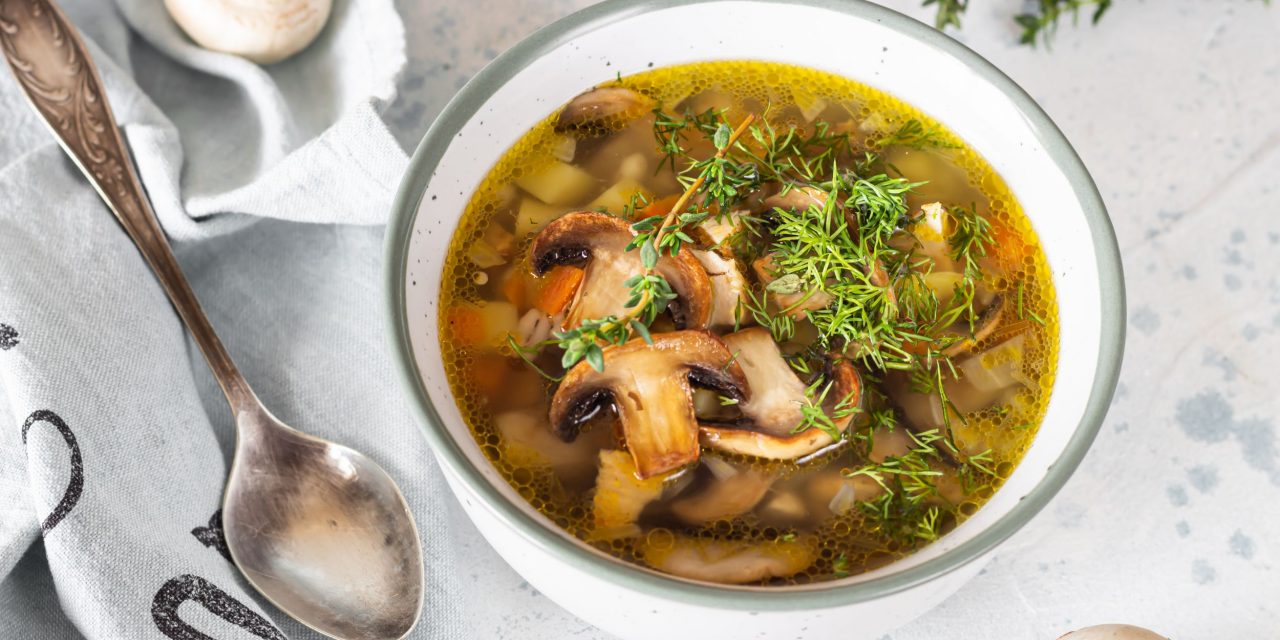 Суп с грибами: Топ-3 лучших рецепта